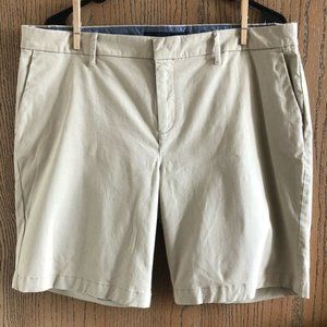 Tommy Hilfiger Women’s Khaki Shorts Size 14